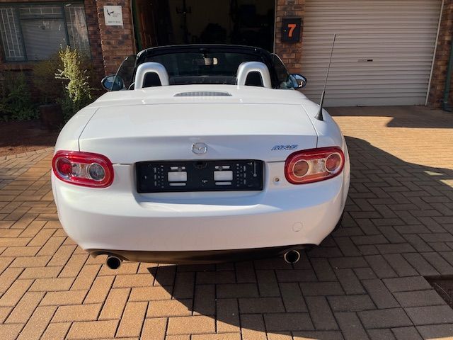 2011 - Mazda MX5 NC2 (Andre Van Zyl)